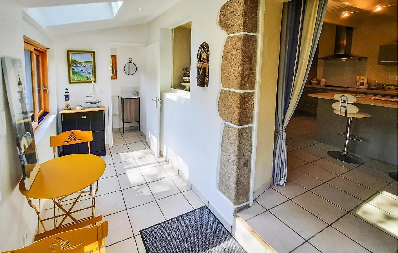 Beautiful Home In Plouigneau With Kitchen 0*,