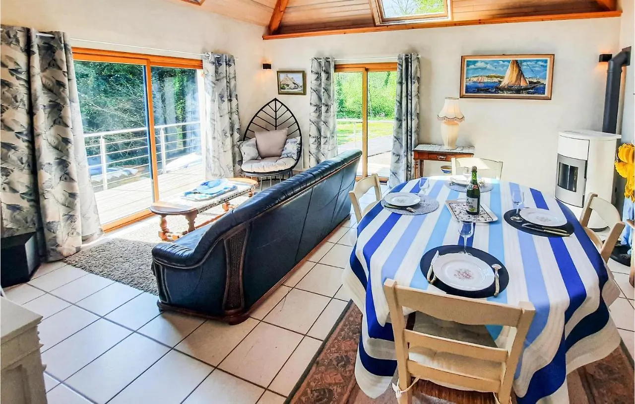 Dom wakacyjny Beautiful Home In Plouigneau With Kitchen Francja
